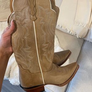 Authentic Boot Barn cowboy boots